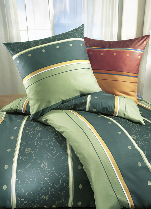 Bettwäschegarnituren - Bügelleichte Bettwäsche-Garnitur von Biberna, in Größe 012 (80/80 cm + 135/200 cm) bis 412 (2x 80/80 cm und 2x 135/200 cm), in Farbe GRÜN Ansicht 1