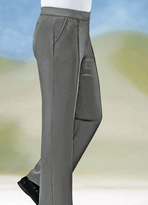 Broeken - Pull-on broek ‘Klaus Models’ met brede elastische tailleband in 6 kleuren, in Größe 024 bis 062, in Farbe TAUPE Ansicht 1