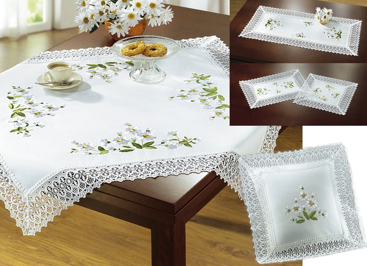 Tafellakens - Tafel- en kamerdecoratie met borduursel van madeliefjes en gehaakt kant, in Größe 130 (Servetten, 40/40 cm) bis 404 (Kussensloop, 40/40 cm), in Farbe WIT