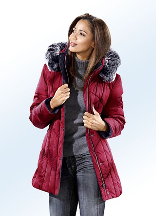 Functionele jas met vele details, in 2 kleuren