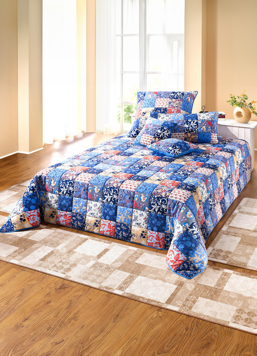Spreien - Katoenen spreien en kussenslopen met patchwork, in Größe 873 (voor eenpersoonsbed, 140 x 210 cm ) bis 926 (Kussensloop, 80 x 80 cm), in Farbe BLAUW Ansicht 1