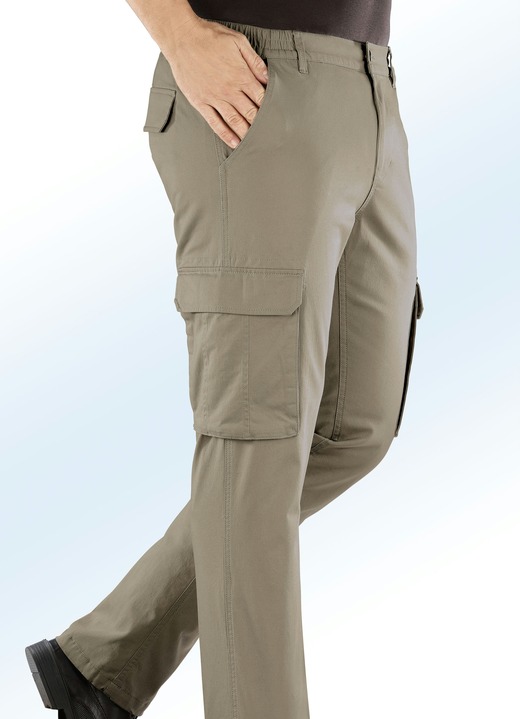 Broeken - Thermobroek met cargozakken in 4 kleuren Broeken - Thermobroek met cargozakken in 4 kleuren, in Größe 024 bis 064, in Farbe MIDDENBRUIN
