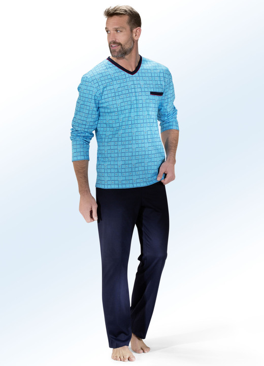 - pyjama met een opvallend allover-dessin, een V-hals en een borstzakje, in Größe 046 bis 062, in Farbe TURQUOISE-NAVY