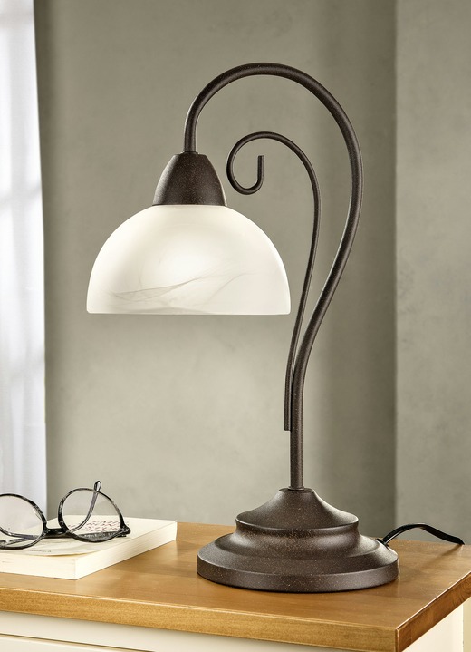 Lampen  & lampjes - Tafellamp met voet van antiek roestkleurig metaal, in Farbe ROEST