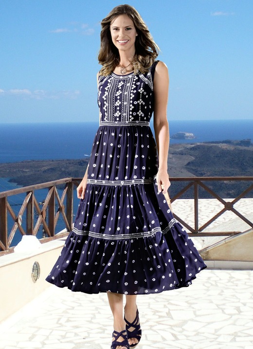 Sommerkleider - Kleid mit gesmoktem Einsatz, in Größe 036 bis 052, in Farbe MARINE-ECRU