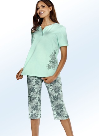 Set van twee pyjama‘s met geplaatste print en kuitbroek