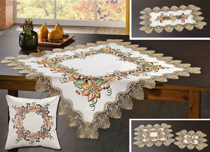 Tafellakens - Rijkelijk vervaardigde accessoires met rijke blad- en rankversieringen, in Größe 101 (Kleedje, 35/50 cm) bis 404 (kussensloop, 40/ 40 cm), in Farbe ECRU