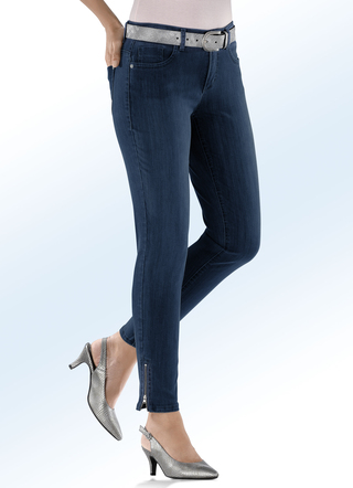Magic-Jeans met modieuze ritsen aan de broekspijpuiteinden