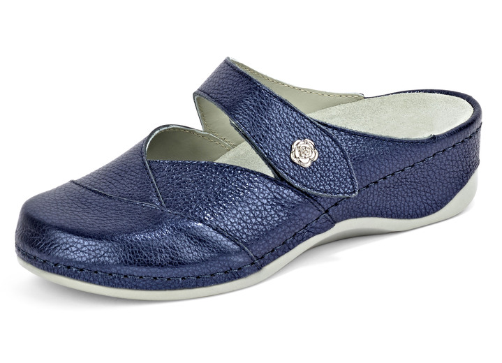 Sandaletten & Pantoletten - Mubb Clog aus metallisiertem Leder, in Größe 036 bis 042, in Farbe STAHLBLAU Ansicht 1