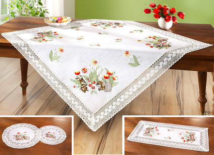 Tafel- en raamdecoratie met paashaasjes en lentebloemen, van Schäfer