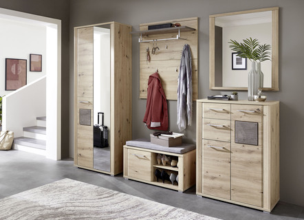 Garderobemeubel, schuiflades en deurstopper met Softclose-systeem