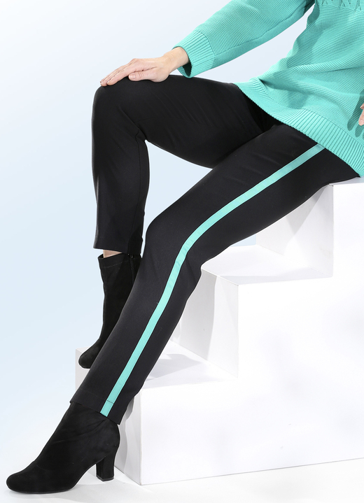 Broeken - Broek met leuke, trendy galonstrepen, in Größe 018 bis 052, in Farbe ZWART-GROEN Ansicht 1