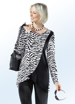 Longshirt met ongelijke zoom