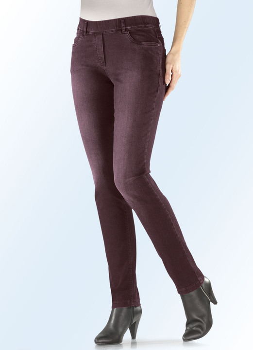 Broeken - Magic-jeans met hoog percentage stretchmateriaal, in Größe 018 bis 235, in Farbe BORDEAUX Ansicht 1