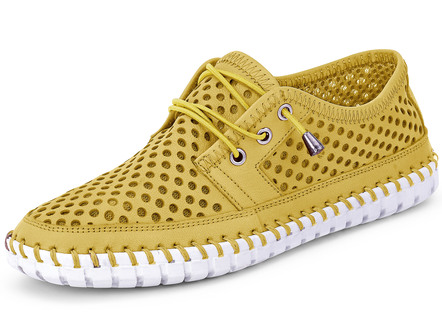 Gemini veterschoen van rundnappaleer met luchtige perforaties