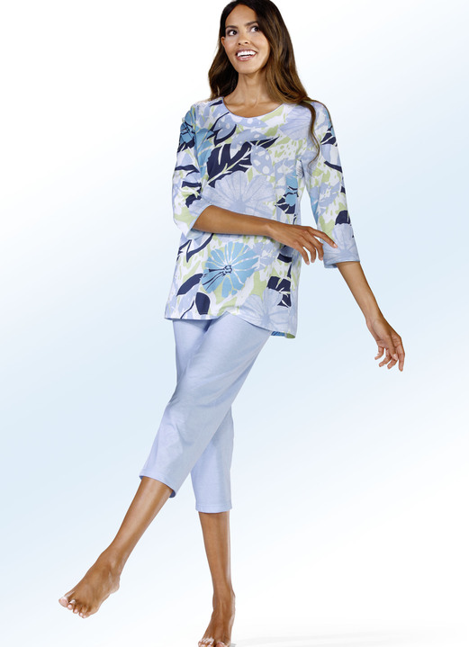 - Pyjama met ronde hals en 3/4-mouwen, in Größe 036 bis 052, in Farbe ZACHT BLAUW-WIT