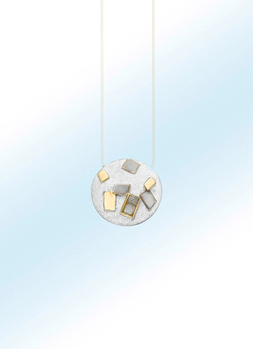 - In een prachtig ontwerp: Hanger in driekleur met 2 ruwe diamanten, in Farbe