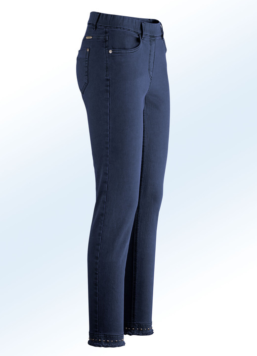 Broeken - Magische jeans met leuke klinknagels en een trendy zoom met franjes, in Größe 017 bis 052, in Farbe DONKERBLAUW Ansicht 1