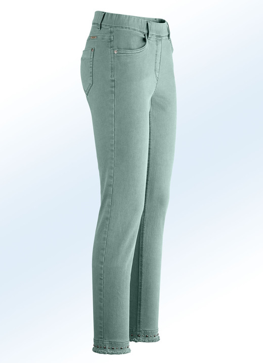 Broeken - Magische jeans met leuke klinknagels en een trendy zoom met franjes, in Größe 017 bis 052, in Farbe JADEGROEN Ansicht 1