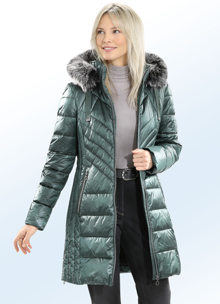Korte jas met verticale quilt