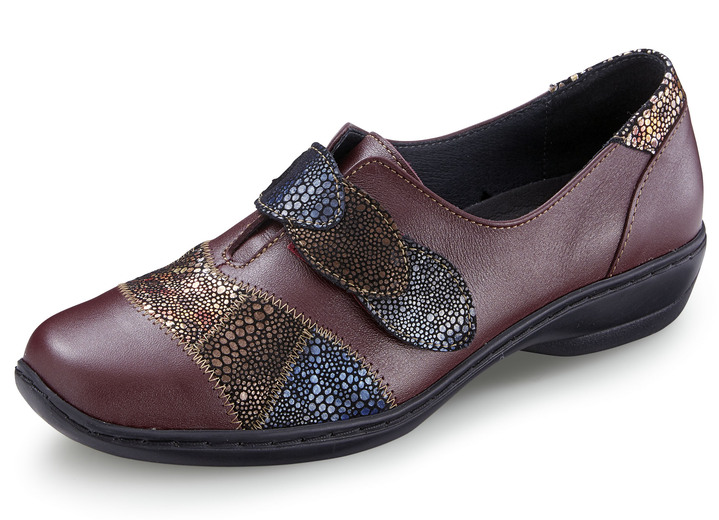 - Slippers met glanzend reliëf, in Größe 036 bis 042, in Farbe BORDEAUX Ansicht 1