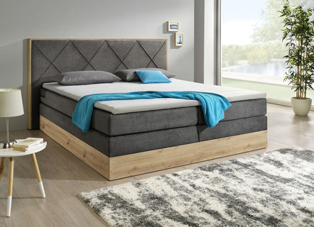 Boxspring bed met nachtkastje en topmatras