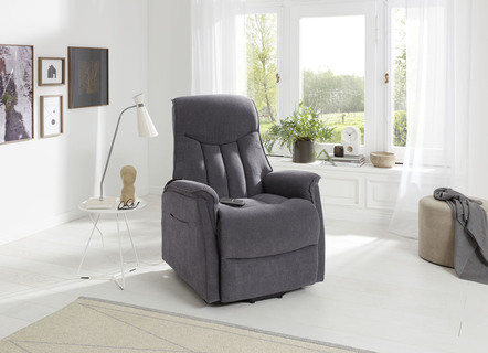 Tv-fauteuil met motor en opstahulp