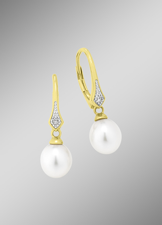 Oorbellen met zoetwaterparels en diamanten