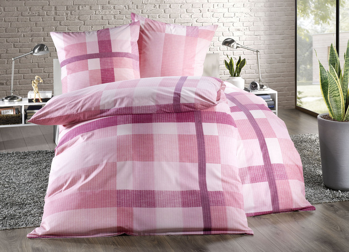 - Katoenen beddengoedset, in Größe 112 (80/80 cm + 135/200 cm) bis 115 (80/80 cm + 155/220 cm), in Farbe ROBIJNROOD
