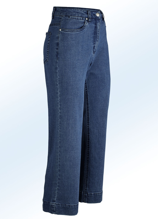 Culotten - Jeansculottes in 5-pocketsmodel, in Größe 017 bis 050, in Farbe DONKERBLAUW Ansicht 1