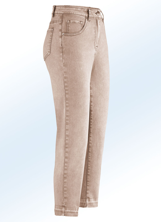 Broeken - Jeans in 7/8-lengte met modieuze gekleurde zomen Broeken - Jeans in 7/8-lengte met modieuze gekleurde zomen, in Größe 017 bis 048, in Farbe ROZENHOUT