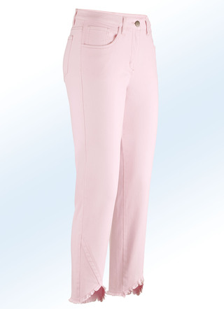 Broek met een interessante franjesafwerking