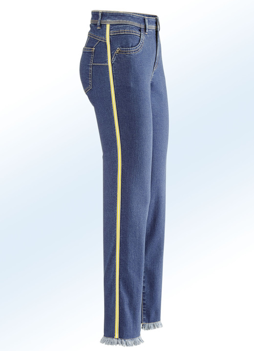 - Jeans met een modieuze sierband, in Größe 017 bis 050, in Farbe JEANSBLAUW-ECRU-ROOD Ansicht 1