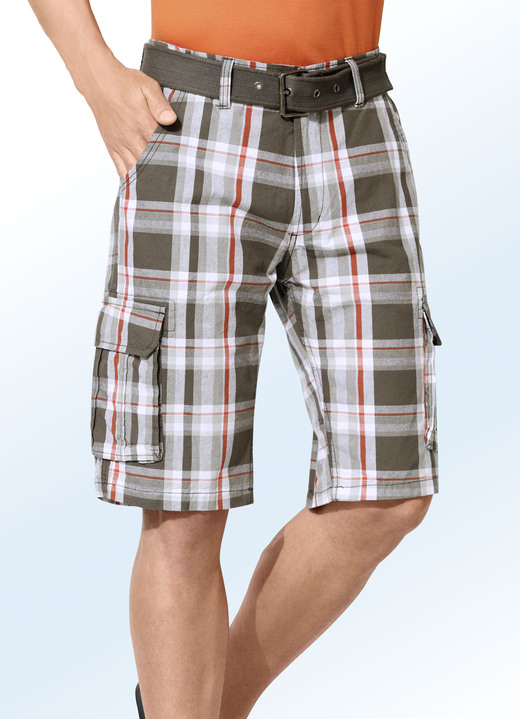 Shorts & bermuda's - Bermudashort met riem en cargozakken in 2 kleuren, in Größe 024 bis 060, in Farbe OLIJF-WIT Ansicht 1