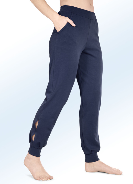 - Broek met comfortabele elastische tailleband, in Größe 018 bis 054, in Farbe MARINE