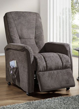 Comfortabele tv-fauteuil op een stevig houten onderstel