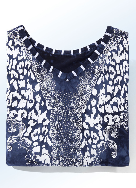 Korte mouw - Lang shirt met V-hals in 2 kleuren, in Größe 036 bis 054, in Farbe MARINE BATIK Ansicht 1