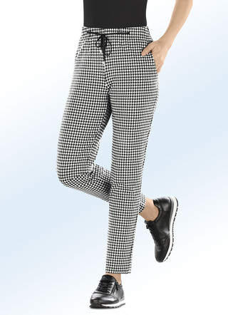 Broek in de huidige joggingstijl