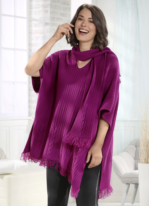 - Gebreide poncho met aangehechte sjaal, in Größe 3XL (56/58) bis XXL(52/54), in Farbe FUCHSIA