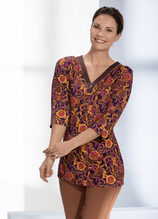 - Shirt met V-hals en knoopsluiting, in Größe 040 bis 050, in Farbe TERRACOTTA BRUIN