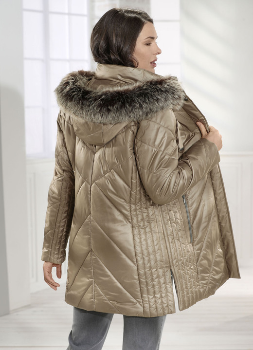 Winterjacks - Jas met afneembare capuchon Winterjacks - Jas met afneembare capuchon, in Größe 040 bis 060, in Farbe GOUDBEIGE