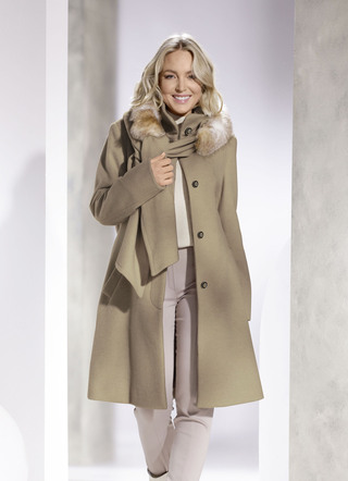 Korte mantel in 3 kleuren met afneembare capuchon