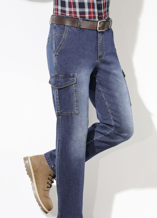 Jeans - Jeans in 2 kleuren Jeans - Jeans in 2 kleuren, in Größe 024 bis 060, in Farbe JEANS BLAUW