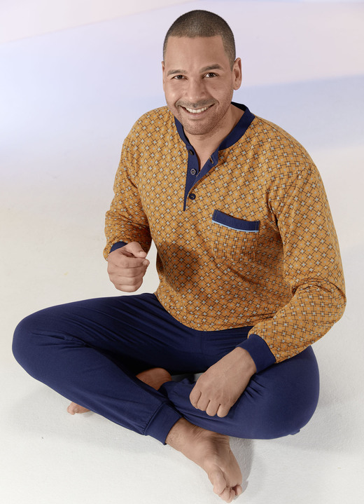 - Pyjama met knopenlijst, mouw en boorden aan de pijpen, in Größe 048 bis 064, in Farbe MARINE CURRY Ansicht 1
