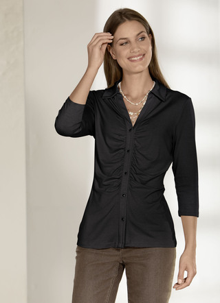 Geraffineerde overhemdblouse met polokraag in 3 kleuren