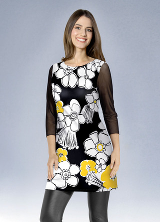 Shirt met modieuze, vlakke halsuitsnijding