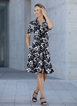 Blouse met aparte kraagoplossing