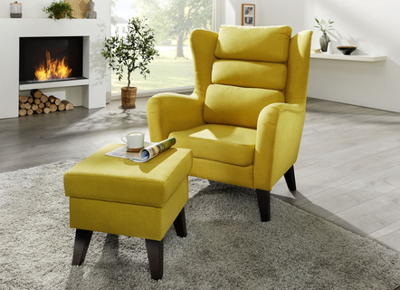 Fauteuil met kruk op houten onderstel