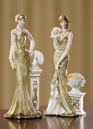Decoratieve figuren, deels handgeschilderd