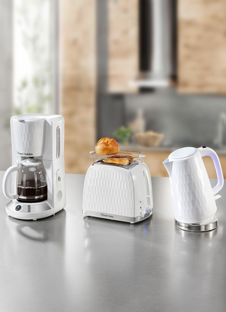 Russell Hobbs Honeycomb ontbijtserie gemaakt van hoogglans kunststof